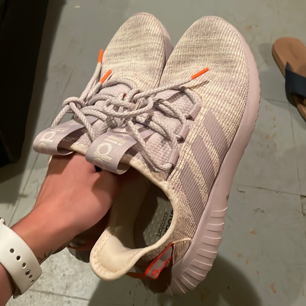 womens adidas gym shoes 7 - Picture 2 of 3